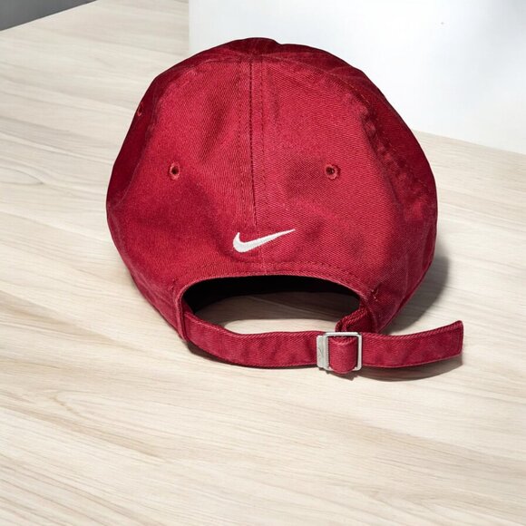 Washington State Cougars Red Adjustable embroidered Baseball Cap Nike Swoosh - Picture 7 of 7